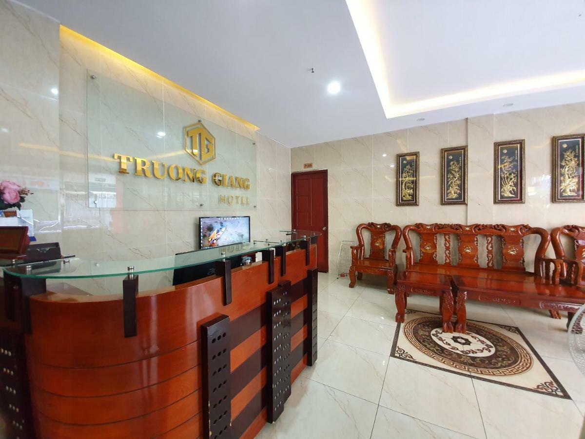Truong Giang Hotel Хошимин Экстерьер фото