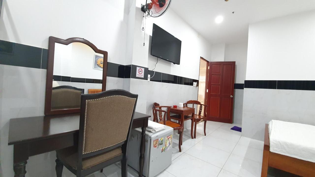 Truong Giang Hotel Хошимин Экстерьер фото